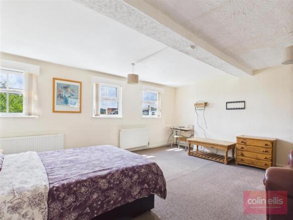 6 bed Terraced for sale Image 9