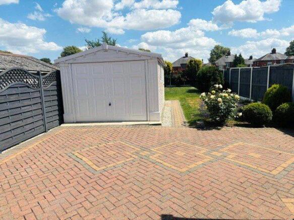 2 bed Semi-Detached for sale Image 5
