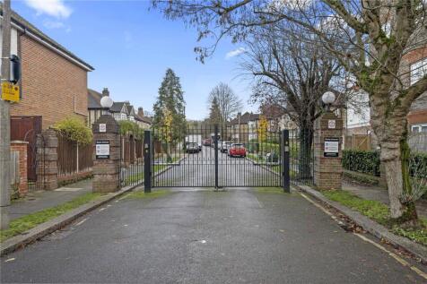 Grove Avenue, Sutton, SM1