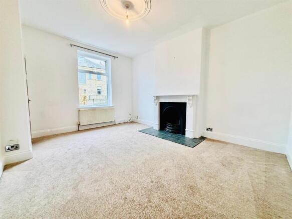 Living Room: