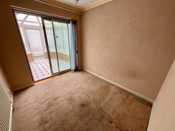 3 bed Semi-Detached for sale Image 4