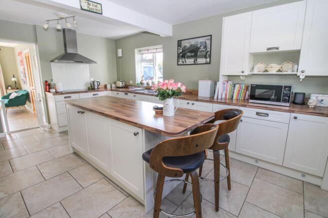 Kitchen/Breakfast Room