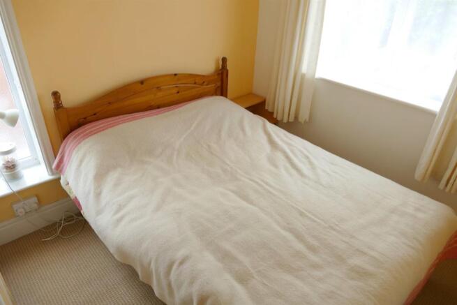 Bed 2 a