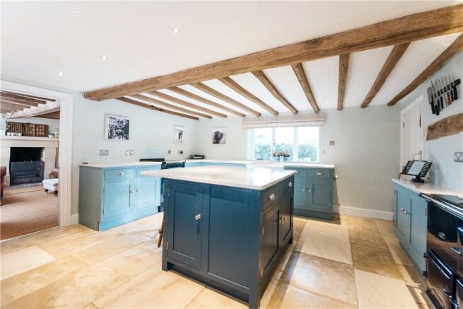 Kitchen/Breakfast Rm
