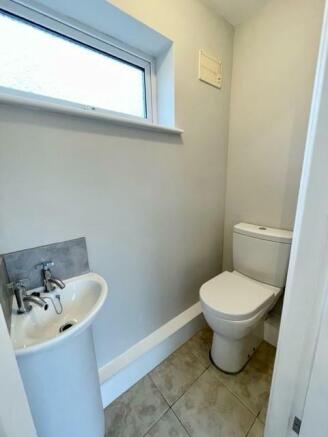downstairs WC.jpg