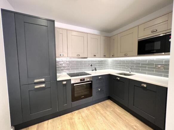 1 bed Apartment to rent Image 4