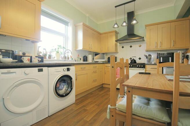 2 bed Terraced for sale Image 6