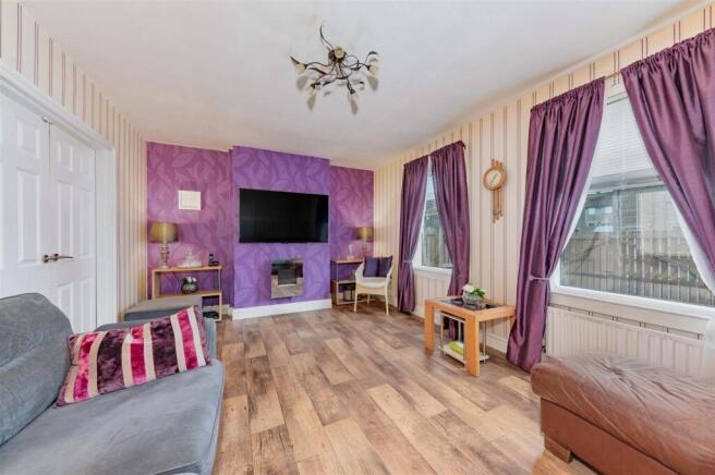 34 Balerno Street Dundee-13.JPG