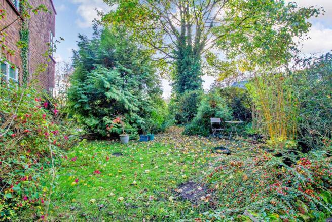 1 Richmond Court, Norwich [Gardens]
