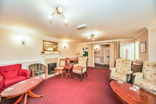 RESIDENTS LOUNGE