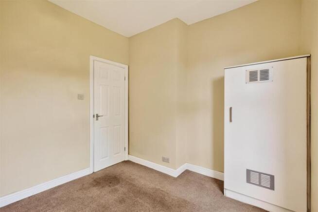 2 bed Terraced for sale Image 9