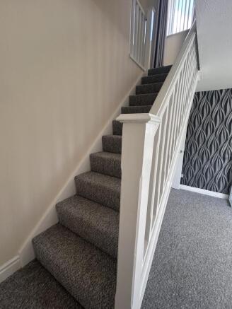 2 bed Semi-Detached to rent Image 6