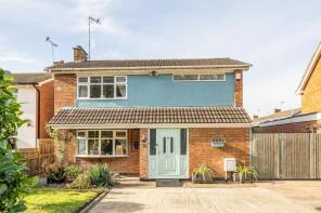49, Park View, Leicester LE3 6SJ