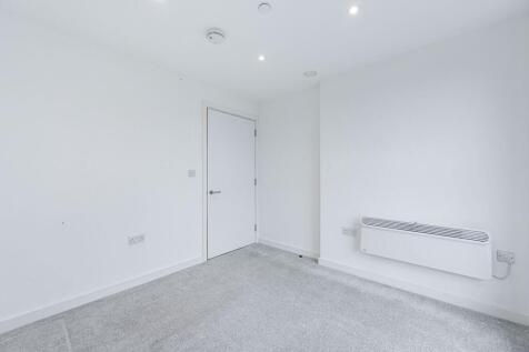 Hillreach, Woolwich, SE18
