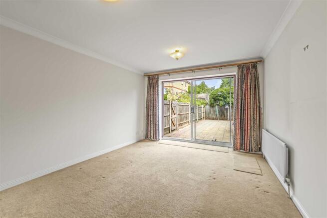 6 Draymans Way TW7-17.JPG