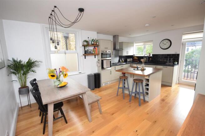 Kitchen/Dining Room