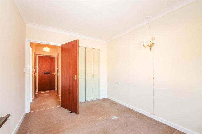 1 bed Retirement Property to rent Image 7