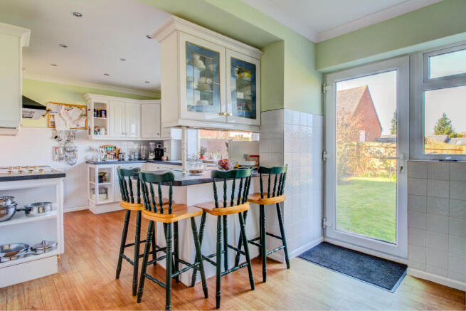 Kitchen / Breakfast / Utility