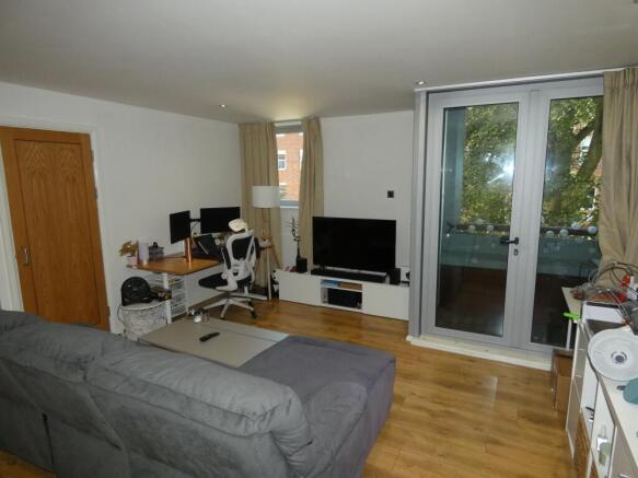 Photo 3