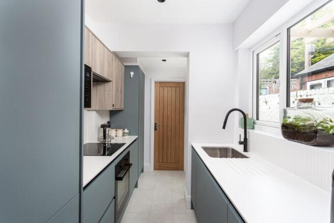 3 bed Terraced for sale Image 6