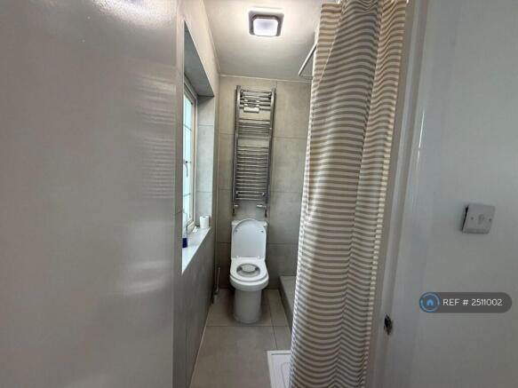 Ensuite Bathroom (Shower/Toilet)