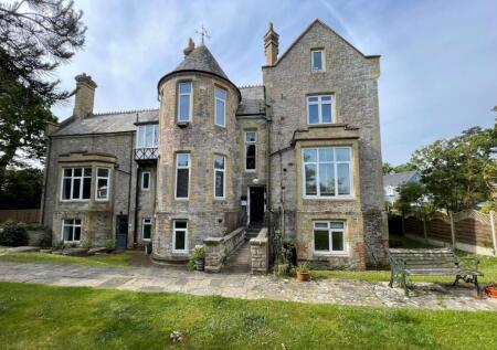 Flat 2 Wellwood House, Wellwood Glade, Ryde, Isle Of Wight, PO33 4HA