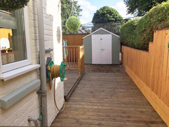 35 Boundary Road -14