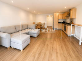 Flat 28, 5 Clarenden House, Cowleaze Road, Kingston Upon Thames KT2 6BF