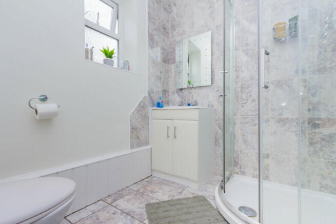 Downstairs Shower...