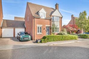 3, Cypress Court, Dunmow CM6 1ZA