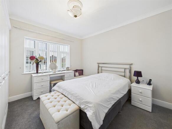 3 bed Detached Bungalow for sale Image 11