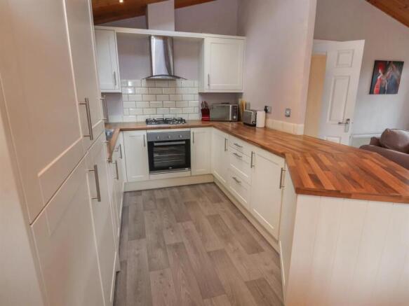 White Cross Bay Holiday Park & Marine, Ambleside Road, Windermere, LA23 1LF photo 5