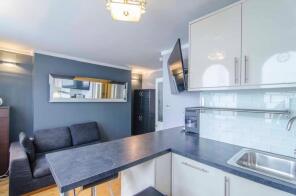 Flat 3, 61, Cleveland Street, London W1T 4JR