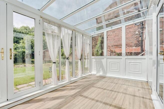 3 bed Semi-Detached for sale Image 11