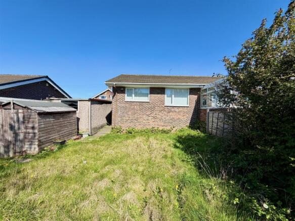 2 bed Semi-Detached Bungalow for sale Image 11