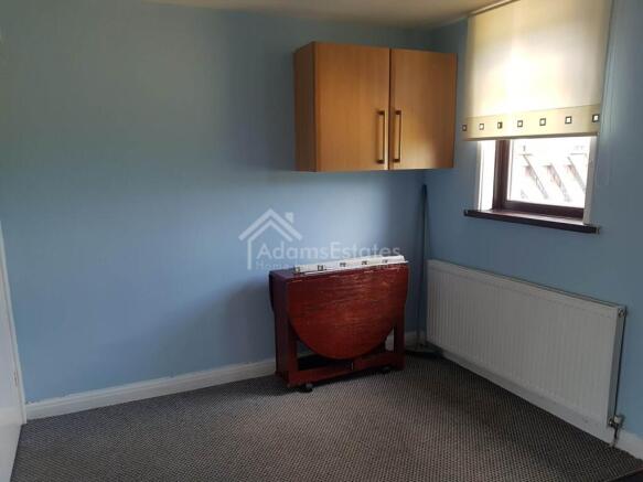 3 bed Terraced to rent Image 4