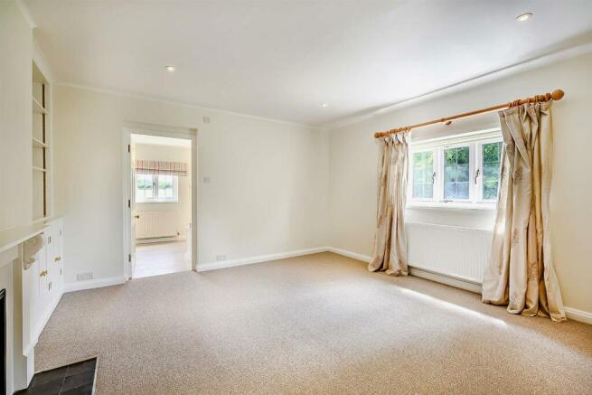 8562440-interior18-800.jpg
