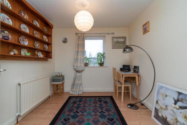 140 Roman Way-6.jpg