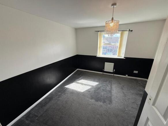 2 bed House for sale Image 11