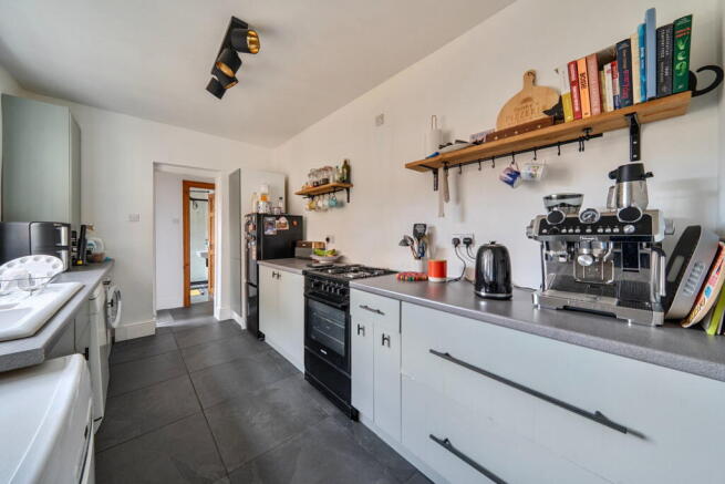 3 bed Terraced for sale Image 9