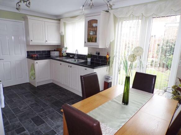 Kitchen/Breakfast Rm