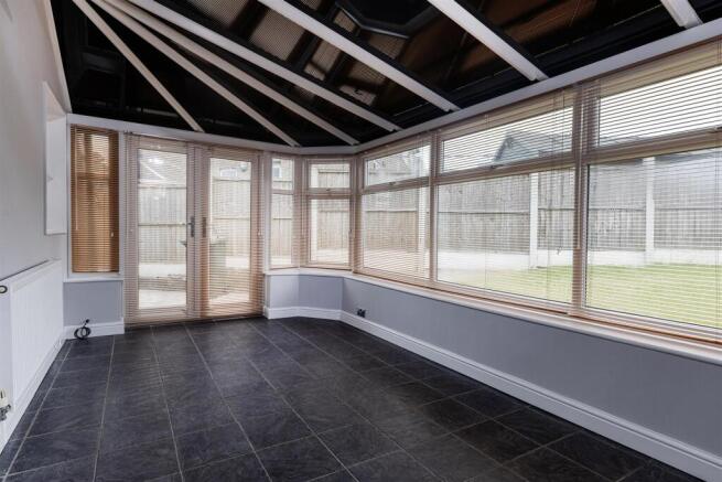 3 bed Semi-Detached for sale Image 5