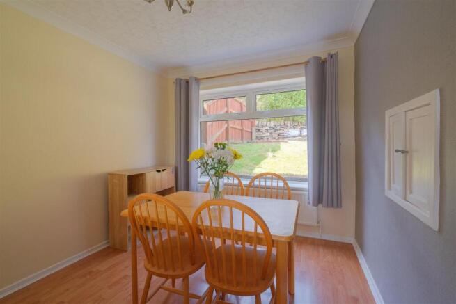 3 bed Semi-Detached for sale Image 9