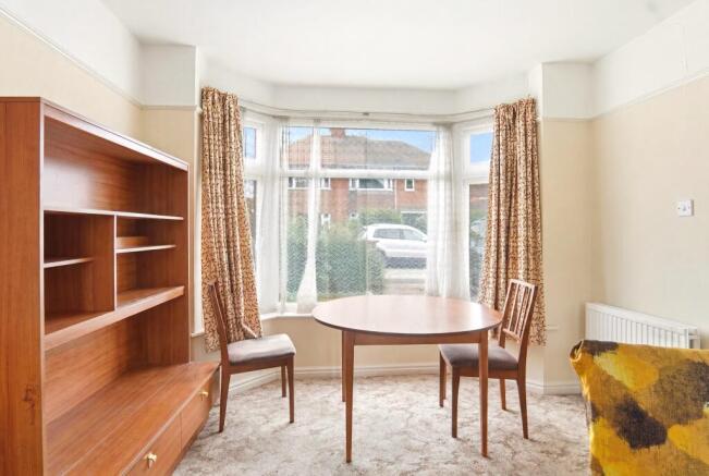 3 bed Semi-Detached for sale Image 4