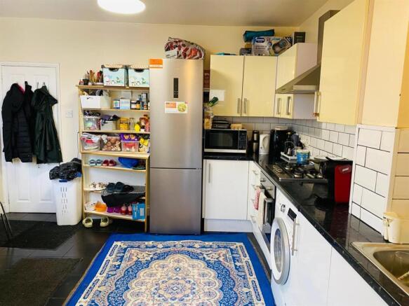 Inverness Road, Hounslow photo 4
