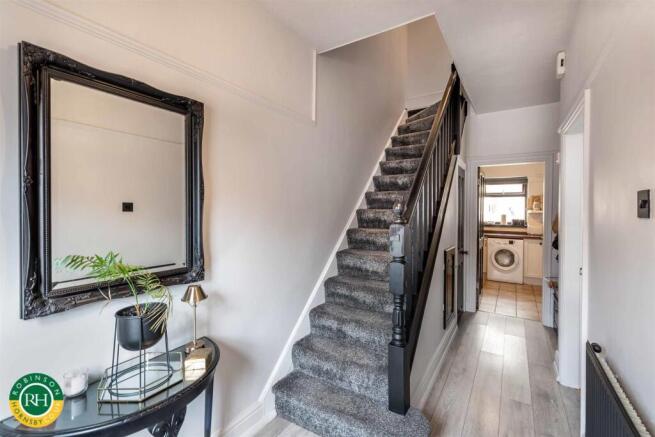 3 bed Terraced for sale Image 8