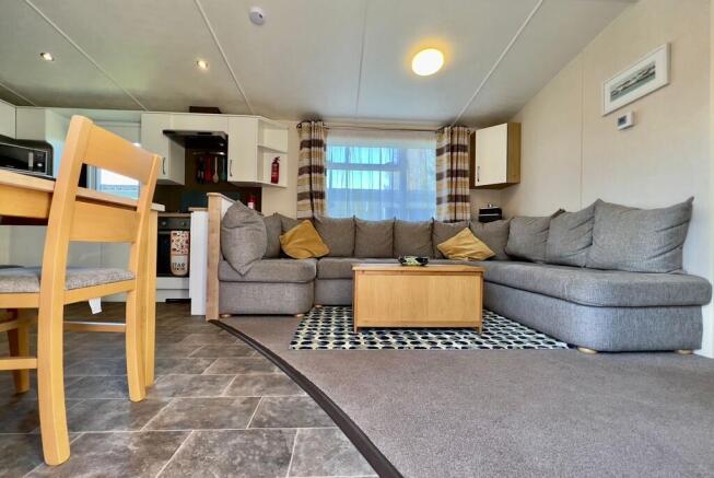 6546efba-d765-406...