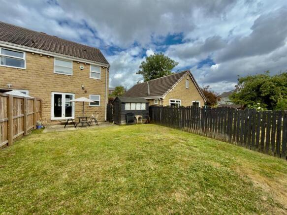 3 bed Semi-Detached to rent Image 12