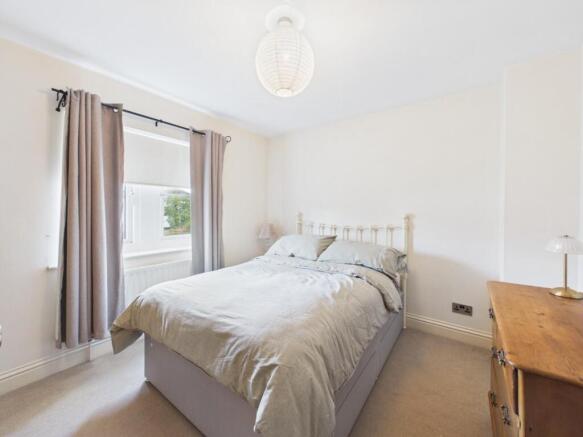 2 bed Town House for sale Image 10