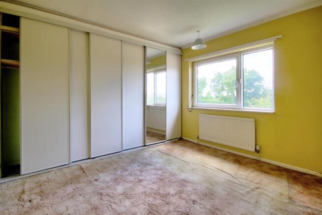 Bedroom 1.jpg